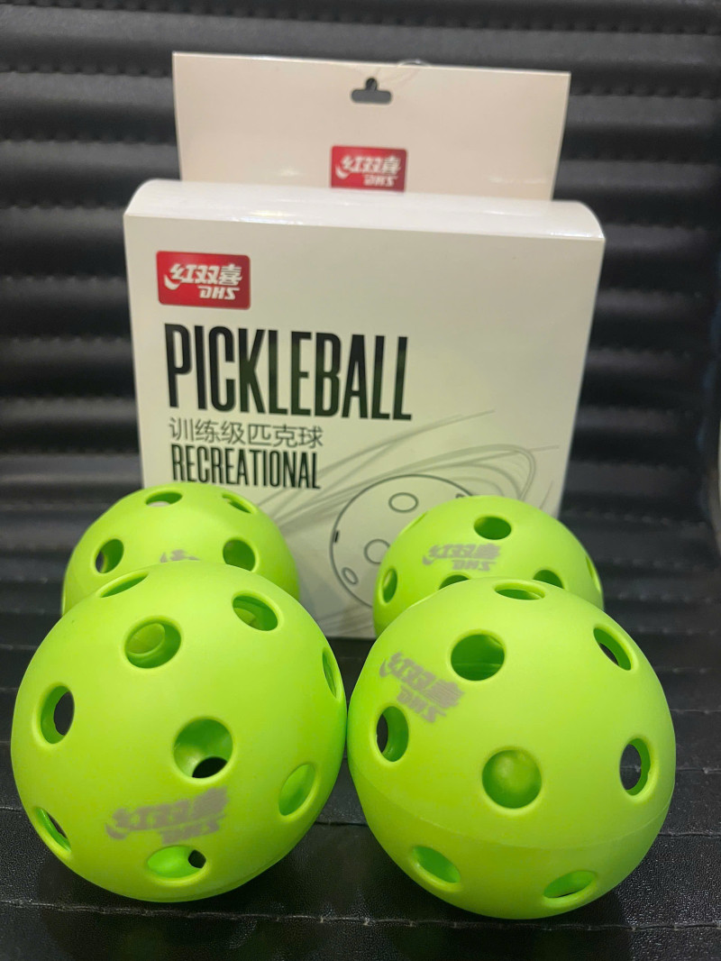 Quả bóng Tập luyện Pickle ball  DHS PK26A1 ( 1 Hộp 4 Qủa) màu xạnh 26 lỗ