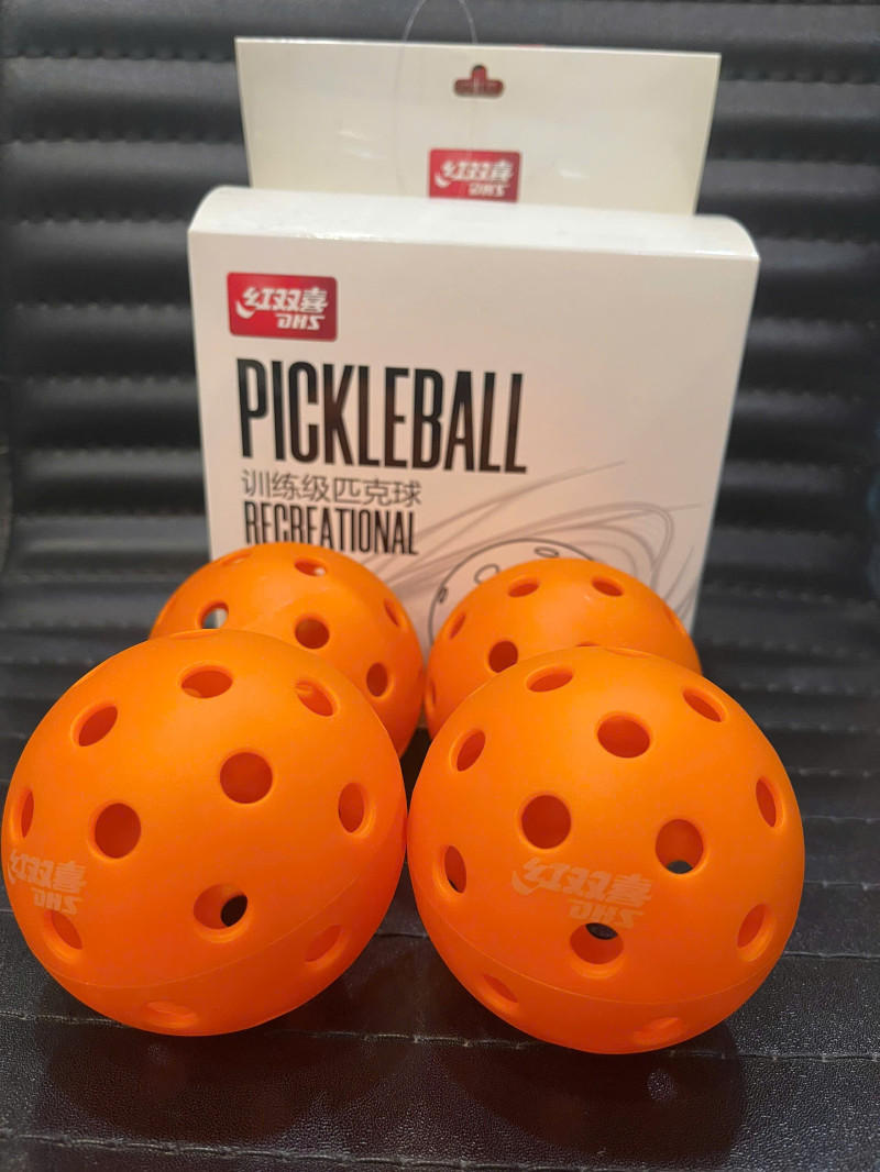 Quả bóng Tập luyện Pickle ball  DHS PK40A2(1 Hộp 4 Qủa) màu cam 40 lỗ